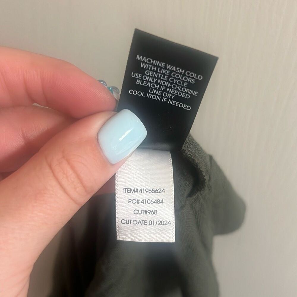 ✨Torrid Olive Green Sleeveless Crop Sz 00 Jumpsuit✨ - Picture 9 of 9